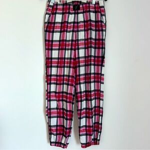 VICTORIA’S SECRET // Plaid Pajama Pants